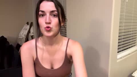 Snapshot of realbeccablair chatting on 05/14/26, 03:13 realbeccablair online show from 05/14/26, 03:13