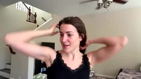 Snapshot of realbeccablair chatting on 05/17/26, 12:19 realbeccablair online show from 05/17/26, 12:19