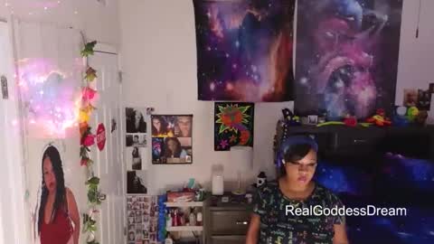 Snapshot of realgoddessdream chatting on 01/19/26, 01:53 realgoddessdream online show from 01/19/26, 01:53