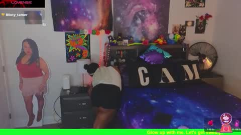 Snapshot of realgoddessdream chatting on 02/16/26, 01:02 realgoddessdream online show from 02/16/26, 01:02