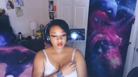 Snapshot of realgoddessdream chatting on 03/23/26, 06:01 realgoddessdream online show from 03/23/26, 06:01