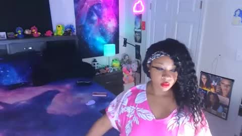 Snapshot of realgoddessdream chatting on 05/13/26, 02:53 realgoddessdream online show from 05/13/26, 02:53