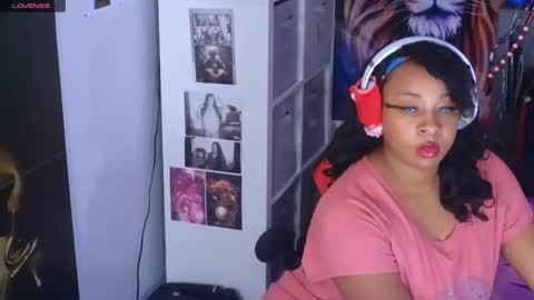 Snapshot of realgoddessdream chatting on 05/21/26, 11:12 realgoddessdream online show from 05/21/26, 11:12