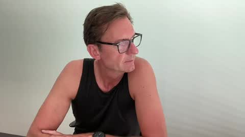 realstuff_ online show from 08/03/26, 11:26