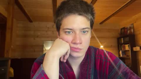 AliceEve online show from 10/18/25, 07:03