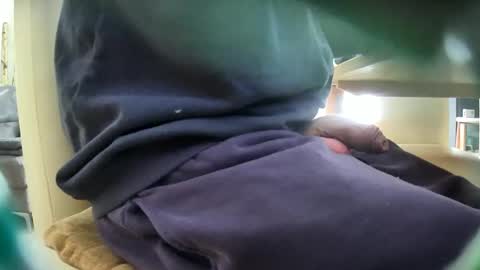 Snapshot of rear37 chatting on 02/09/25, 08:44 rear37 online show from 02/09/25, 08:44
