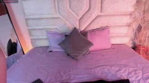 Snapshot of rebe_ka_ chatting on 11/07/25, 12:16 Rebeca online show from 11/07/25, 12:16