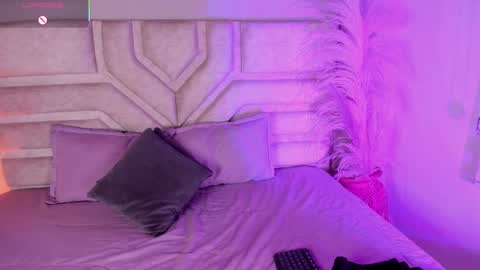 Rebeca online show from 11/11/25, 11:49