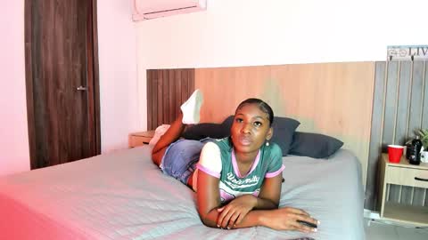 Snapshot of rebeca_cortez1 chatting on 10/31/25, 08:32 I invite you to my birthday on November 3th online show from 10/31/25, 08:32