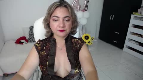 REBECA online show from 02/01/25, 02:37