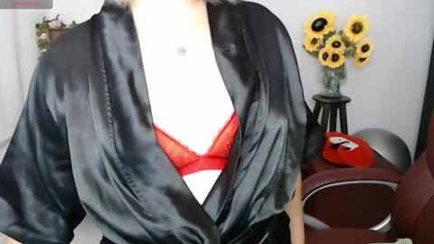 REBECA online show from 05/02/26, 02:00