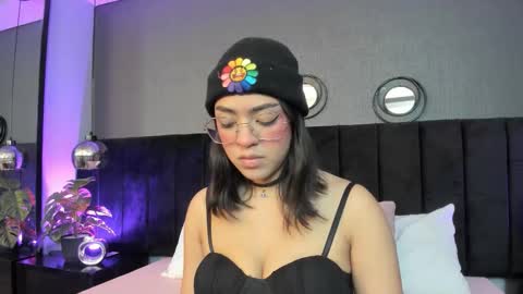 Snapshot of rebeca_taylor_ chatting on 03/01/26, 12:51 rebeca_taylor_ online show from 03/01/26, 12:51