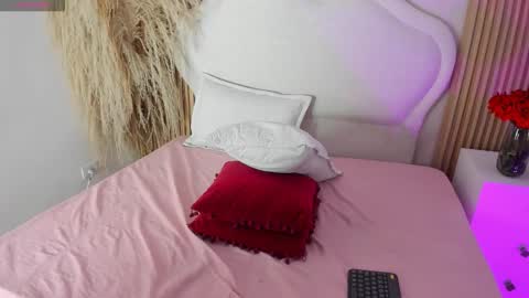 Snapshot of rebeca_taylor_ chatting on 03/05/26, 04:08 rebeca_taylor_ online show from 03/05/26, 04:08