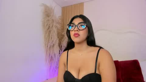 rebeca_taylor_ online show from 06/18/26, 04:24