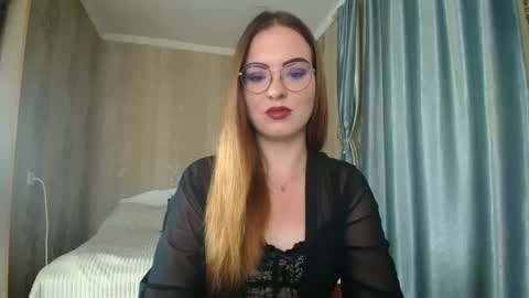 Rebecca online show from 09/11/25, 01:22