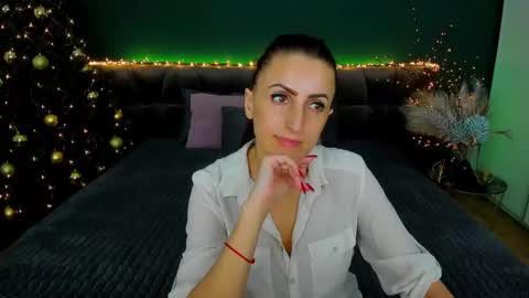 rebecca_diamonds online show from 12/25/24, 03:49