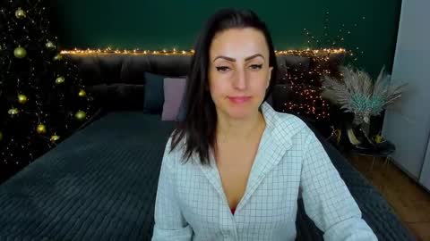 rebecca_diamonds online show from 01/08/25, 09:00