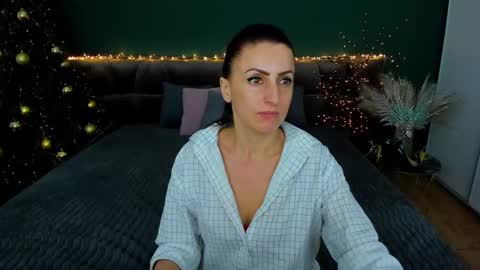 rebecca_diamonds online show from 01/08/25, 03:07