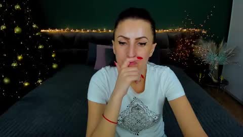 rebecca_diamonds online show from 01/12/25, 09:08