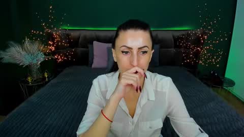 rebecca_diamonds online show from 03/11/25, 10:40
