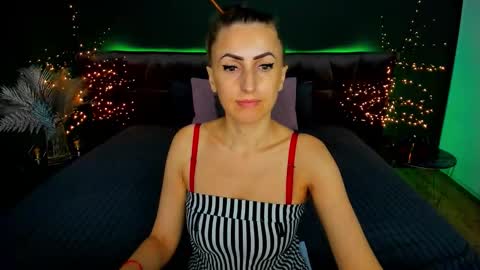 rebecca_diamonds online show from 09/18/25, 05:20