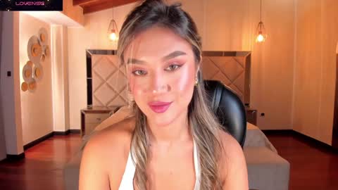 Rebe online show from 12/19/24, 03:18