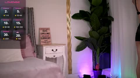 Rebecca online show from 06/10/26, 08:24