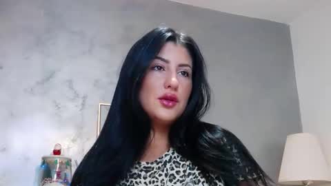 Snapshot of rebeccaryen chatting on 12/15/25, 03:44 RebeccaRyen online show from 12/15/25, 03:44