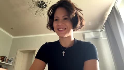 Snapshot of rebeccatumbleson chatting on 10/18/25, 11:11 Rebecca online show from 10/18/25, 11:11