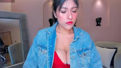 Snapshot of rebeccawestx chatting on 06/06/26, 02:49 Rebecca West online show from 06/06/26, 02:49