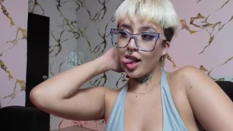 REBEKA online show from 04/05/26, 01:36