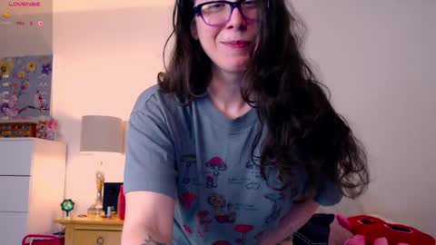 Snapshot of rebekahrayne_ chatting on 12/12/24, 04:15 Beks  online show from 12/12/24, 04:15