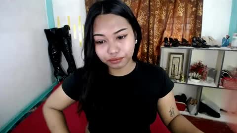 Snapshot of rebel_rediancexx chatting on 07/18/26, 12:15 APPLE AT YOUR SERVICE online show from 07/18/26, 12:15
