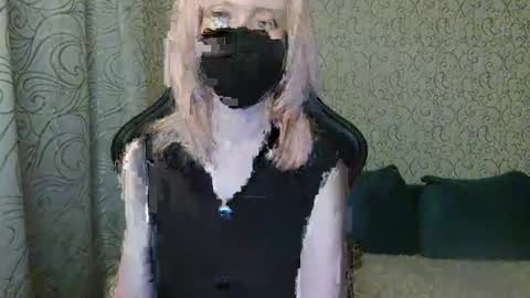 Snapshot of rebesaolset chatting on 12/16/24, 03:22 RebesaOlset online show from 12/16/24, 03:22