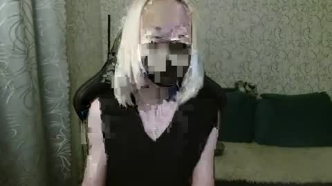 Snapshot of rebesaolset chatting on 02/05/25, 04:03 RebesaOlset online show from 02/05/25, 04:03