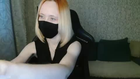 Snapshot of rebesaolset chatting on 02/19/25, 02:44 RebesaOlset online show from 02/19/25, 02:44