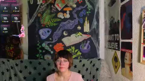 Lara online show from 11/24/25, 08:41