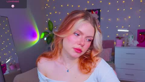 red__candy online show from 04/12/26, 11:04