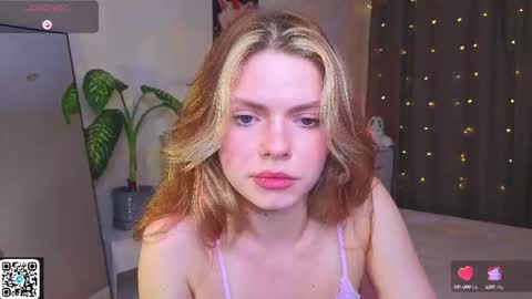 Snapshot of red__candy chatting on 07/23/26, 04:27 red__candy online show from 07/23/26, 04:27