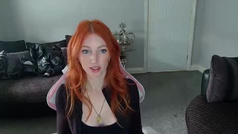 Red -  online show from 03/10/25, 02:37