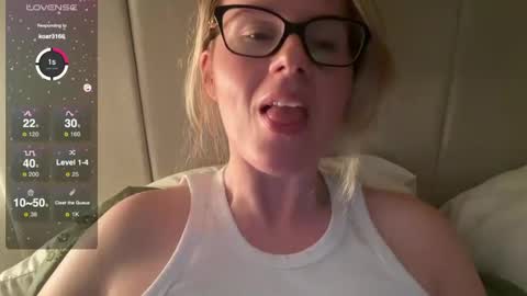 Snapshot of red_head_rosie_69 chatting on 01/25/25, 08:21 Rosie online show from 01/25/25, 08:21