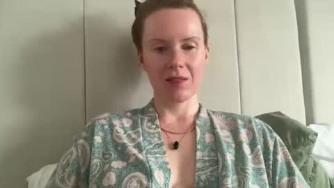 Snapshot of red_head_rosie_69 chatting on 09/11/25, 09:09 Rosie online show from 09/11/25, 09:09