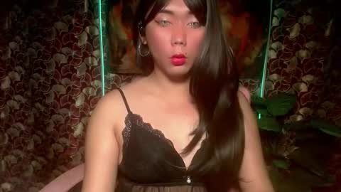 red_kitsune69 online show from 11/04/25, 07:02