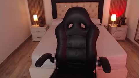 Kitty online show from 09/24/25, 09:40