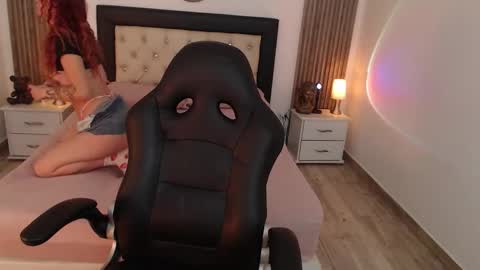 Kitty online show from 10/22/25, 09:14