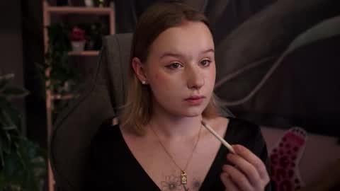 QUEEN OF EVIL online show from 10/12/25, 02:21