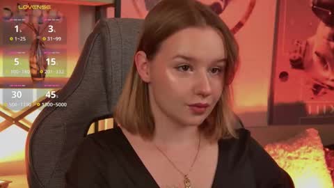 QUEEN OF EVIL online show from 10/25/25, 02:52