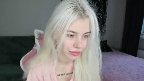 Erika online show from 11/10/25, 08:24