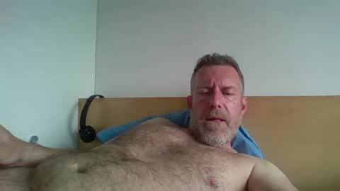 Red online show from 05/11/26, 02:45