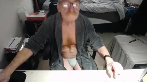 Red online show from 05/17/26, 04:58